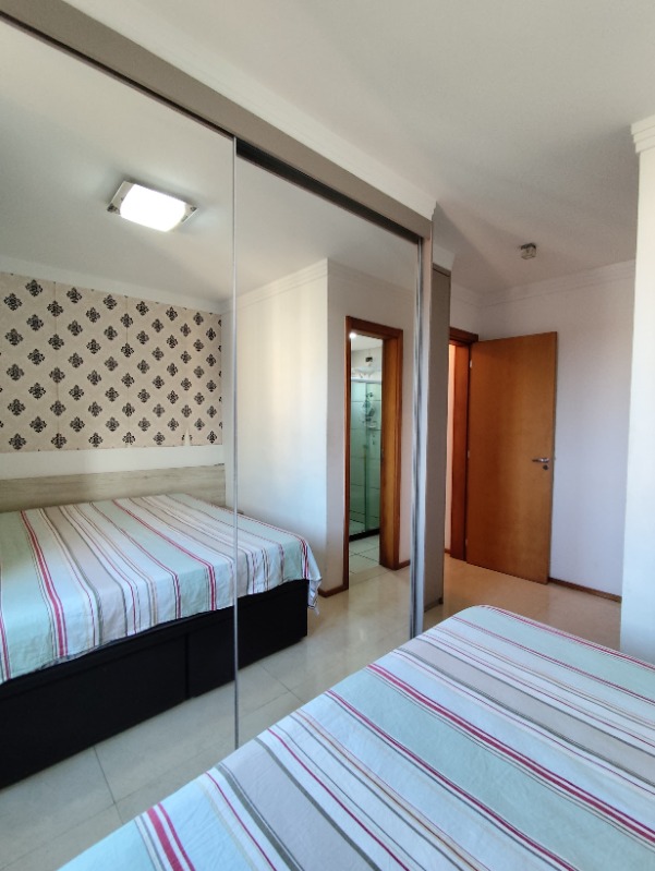 Apartamento à venda com 3 quartos, 79m² - Foto 13