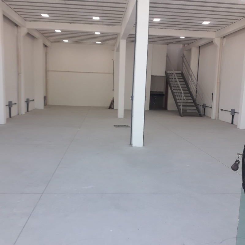 Depósito-Galpão, 330 m² - Foto 2