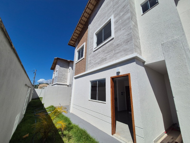 Casa, 2 quartos, 67 m² - Foto 1