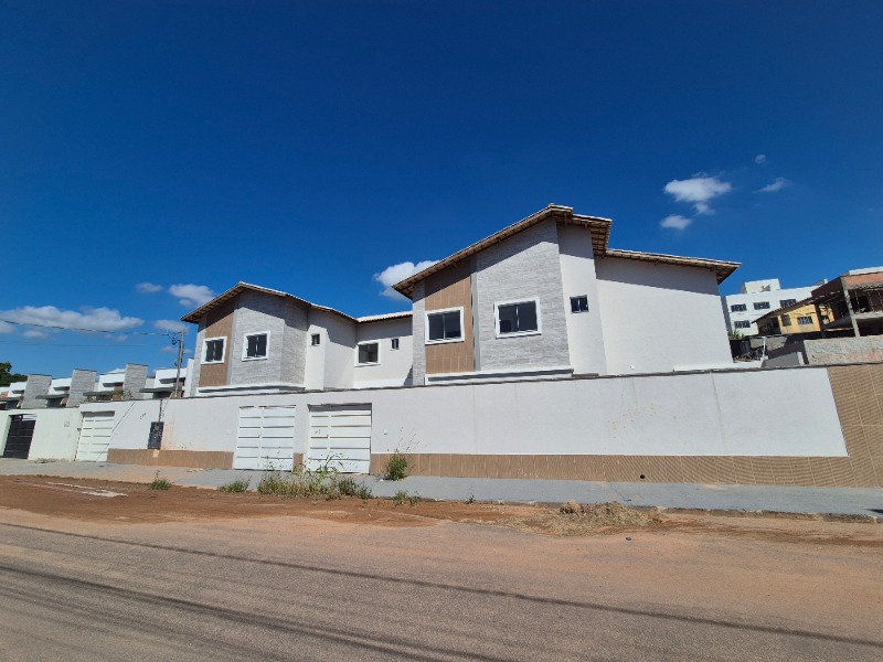 Casa, 2 quartos, 67 m² - Foto 1