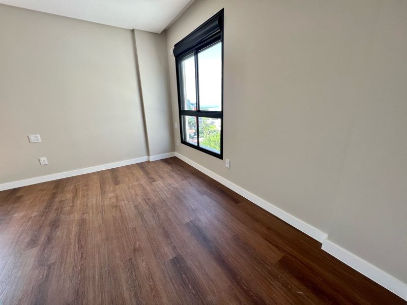 Apartamento à venda com 3 quartos, 181m² - Foto 8