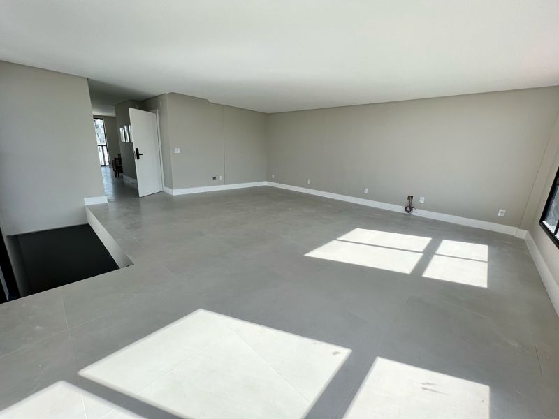 Apartamento à venda com 3 quartos, 181m² - Foto 3