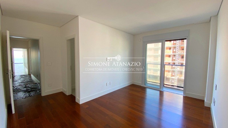 Apartamento à venda com 4 quartos, 226m² - Foto 18