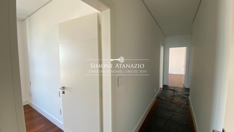 Apartamento à venda com 4 quartos, 226m² - Foto 28