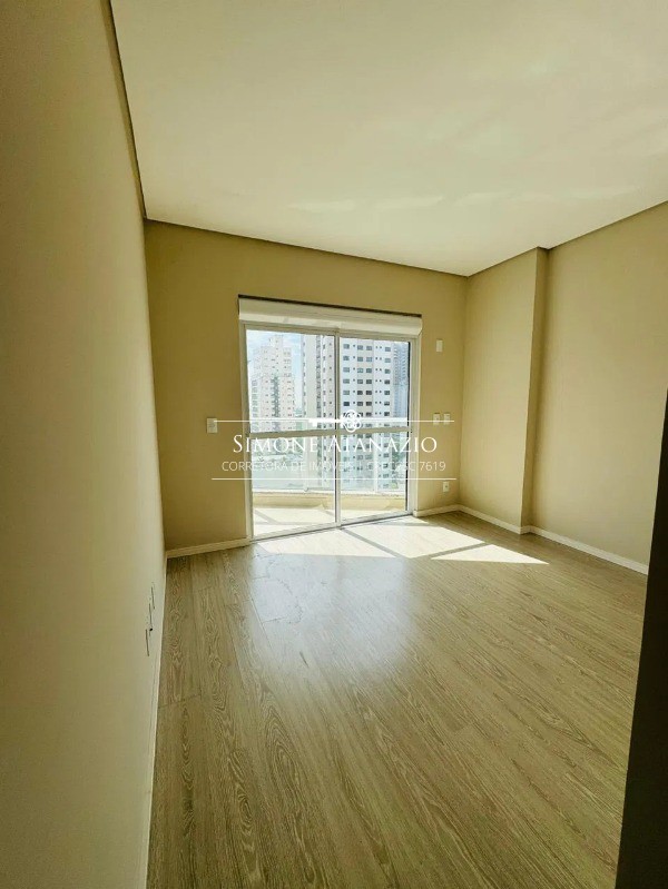 Apartamento à venda com 2 quartos, 79m² - Foto 30