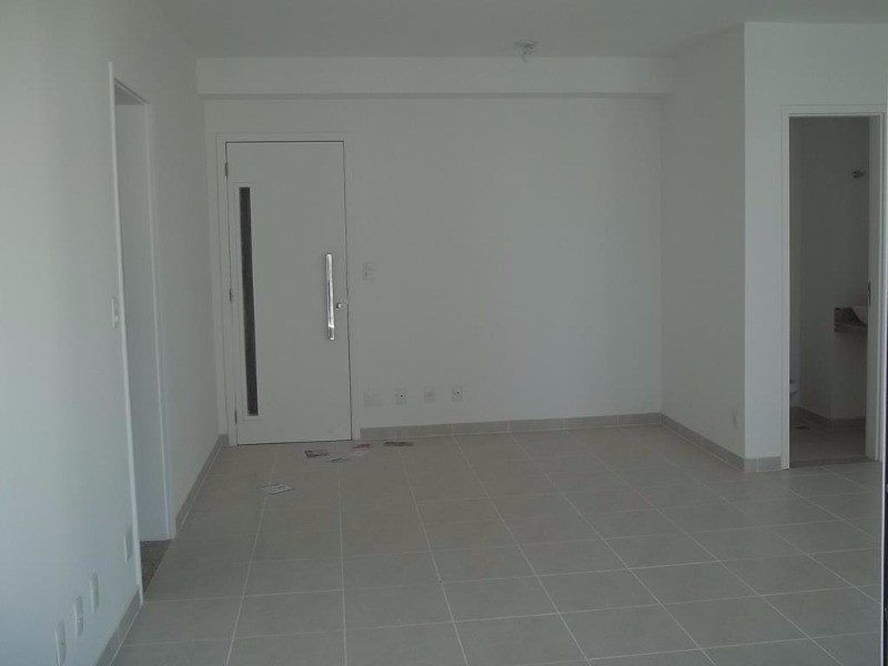 Apartamento para alugar com 4 quartos, 110m² - Foto 1