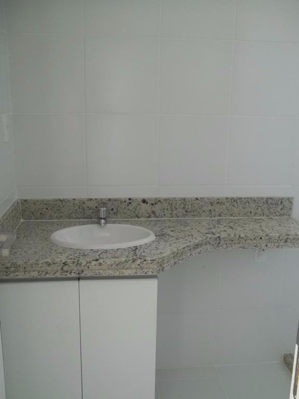 Apartamento para alugar com 4 quartos, 110m² - Foto 12