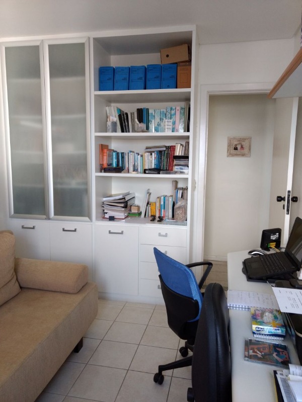 Apartamento à venda com 3 quartos, 156m² - Foto 17