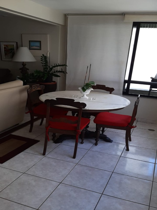 Apartamento à venda com 4 quartos, 185m² - Foto 2