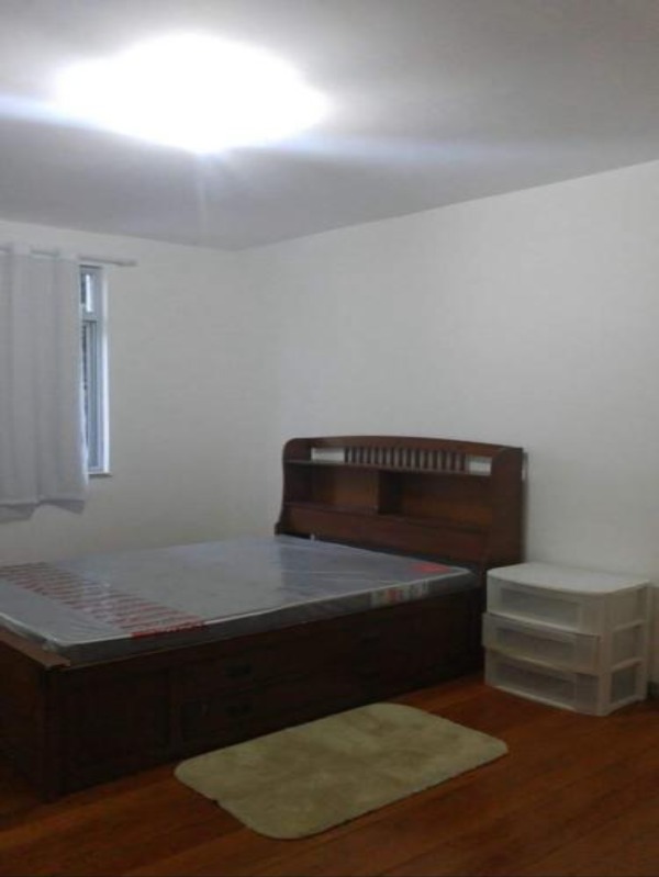 Apartamento à venda com 6 quartos, 150m² - Foto 4