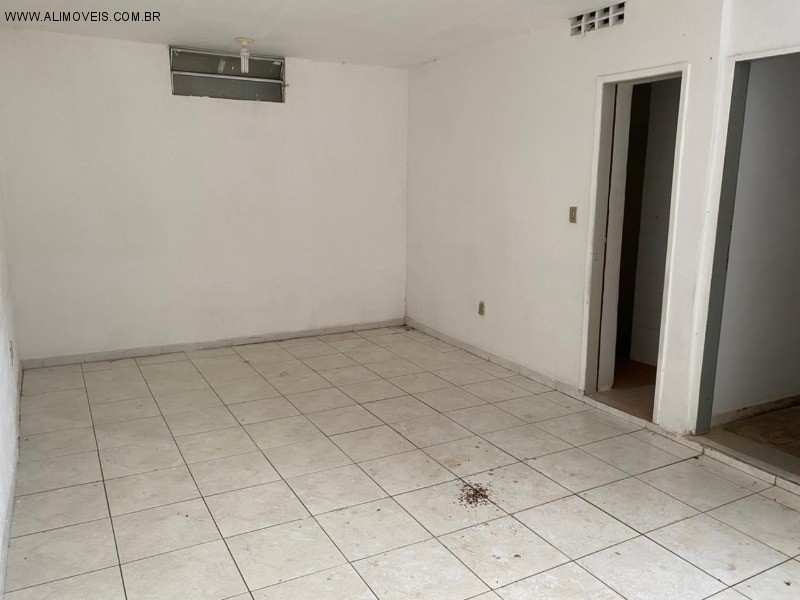 Casa, 10 quartos, 240 m² - Foto 19