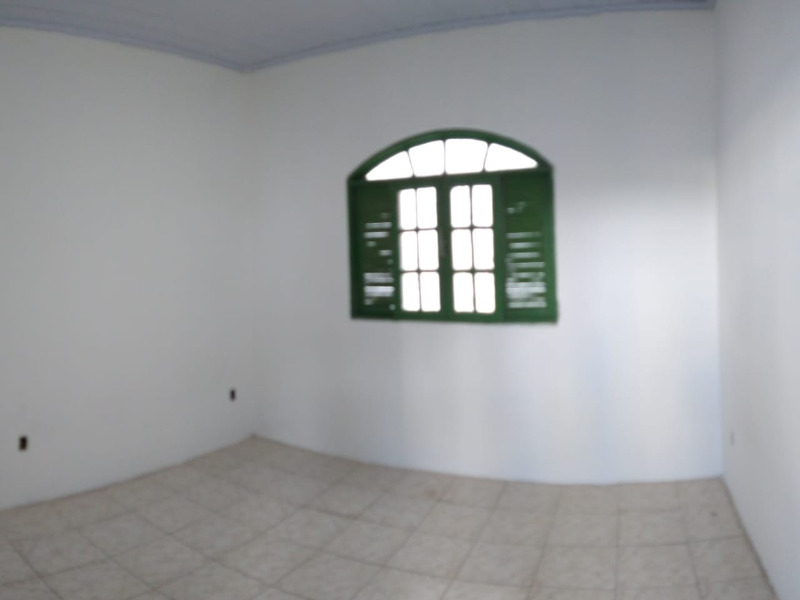 Casa à venda com 6 quartos, 260m² - Foto 6