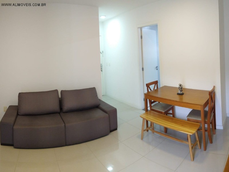 Apartamento para alugar com 2 quartos, 70m² - Foto 2