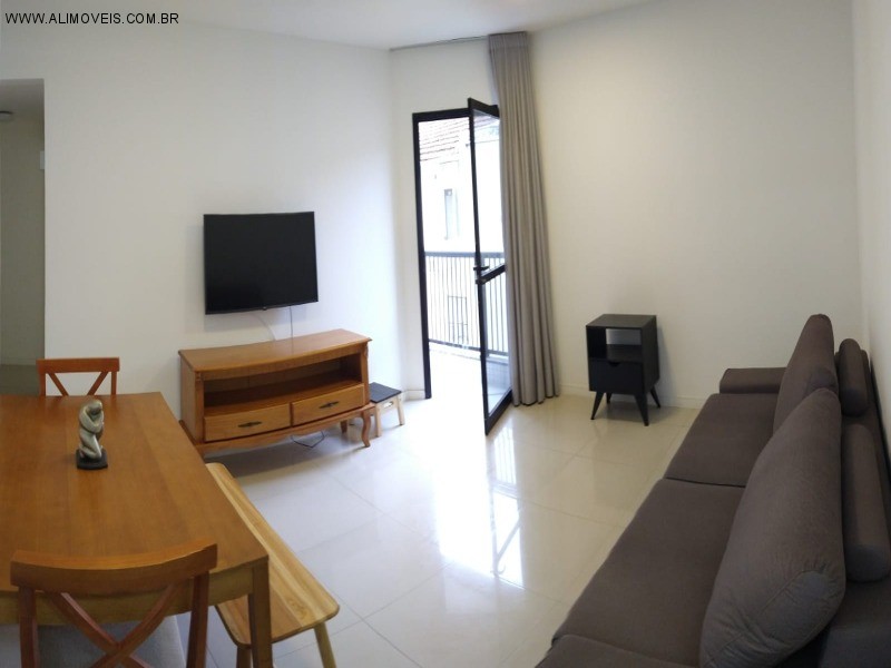 Apartamento para alugar com 2 quartos, 70m² - Foto 1