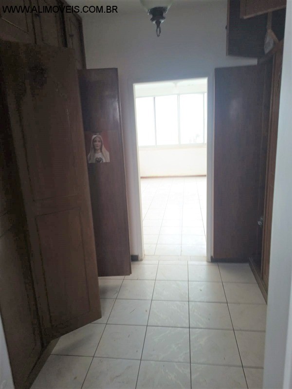 Apartamento à venda com 4 quartos, 200m² - Foto 7