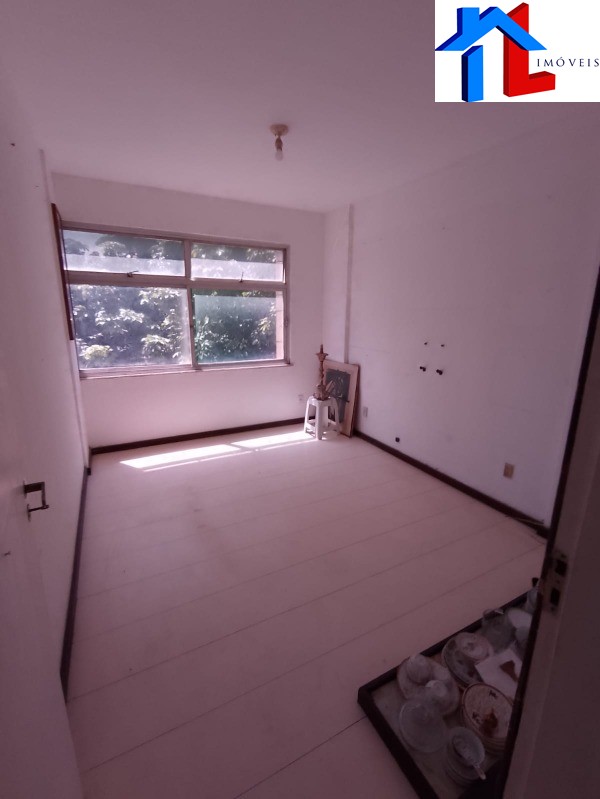 Apartamento à venda com 4 quartos, 210m² - Foto 6