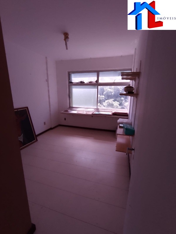 Apartamento à venda com 4 quartos, 210m² - Foto 8