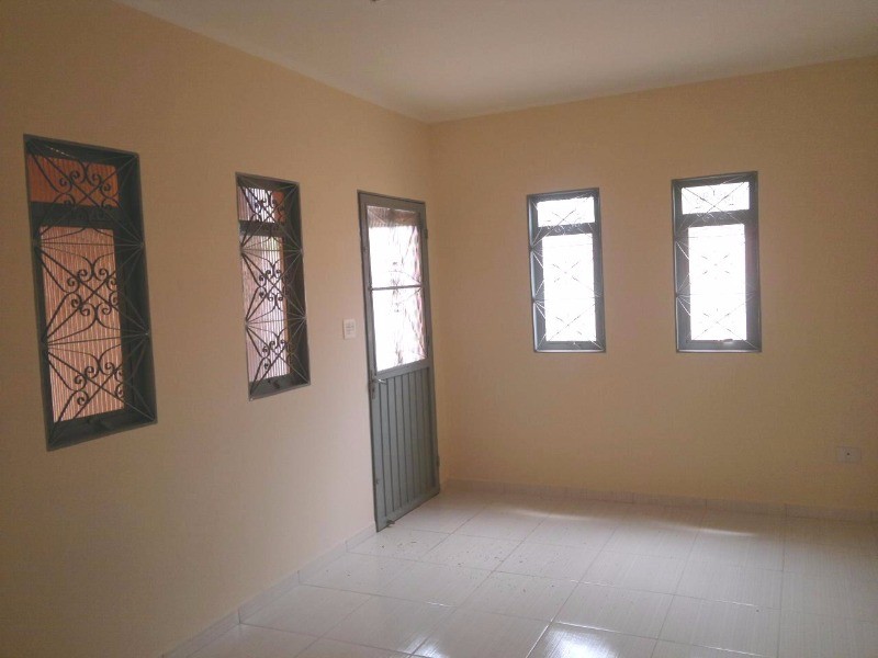 Casa à venda com 5 quartos, 177m² - Foto 5