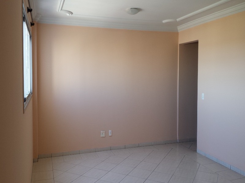 Apartamento para alugar com 3 quartos, 95m² - Foto 4