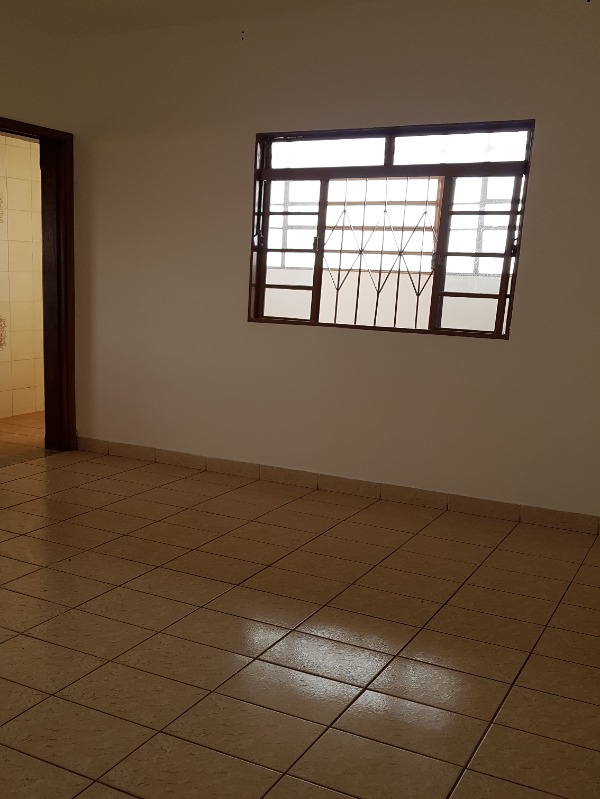 Casa à venda com 2 quartos, 471m² - Foto 13