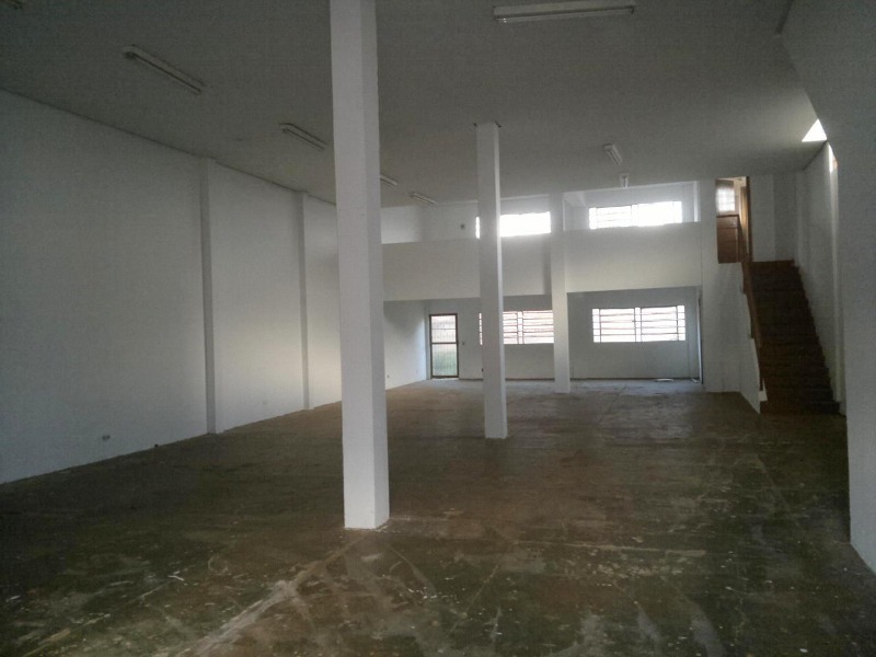 Casa à venda com 2 quartos, 471m² - Foto 19