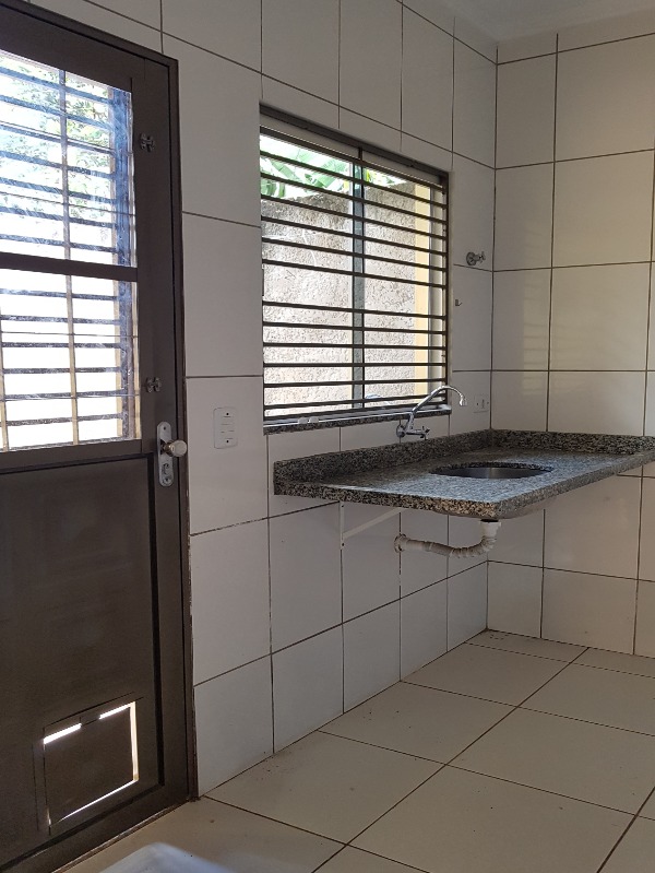 Casa à venda com 2 quartos, 52m² - Foto 10