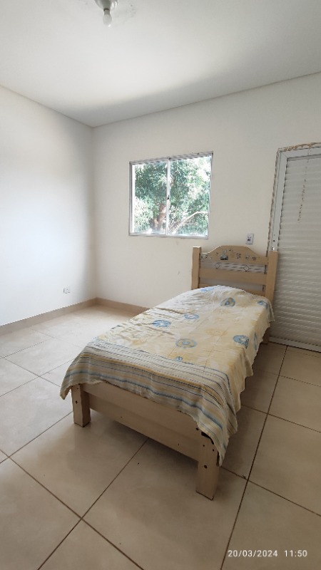 Casa à venda com 3 quartos, 200m² - Foto 14