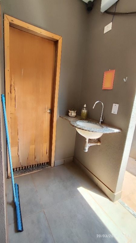 Casa à venda com 3 quartos, 200m² - Foto 22