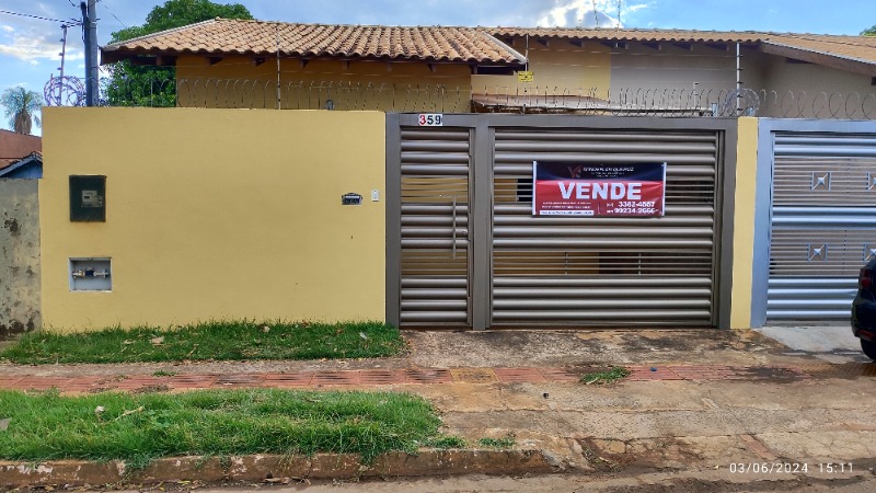 Casa à venda com 2 quartos, 52m² - Foto 1