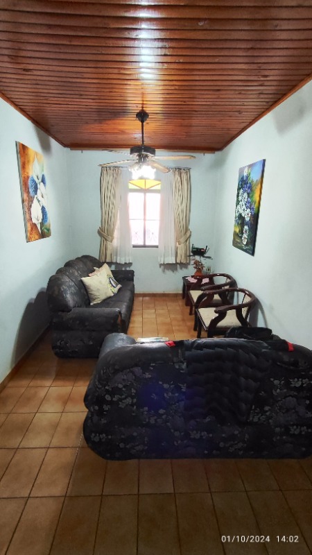 Casa à venda com 2 quartos, 150m² - Foto 4