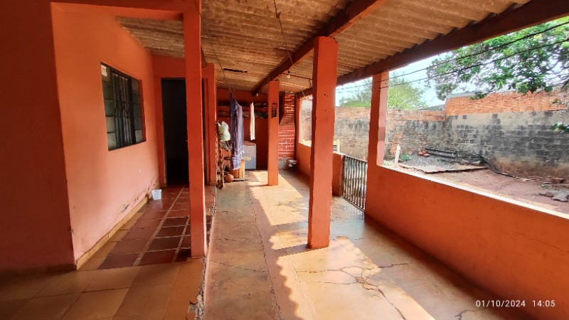 Casa à venda com 2 quartos, 150m² - Foto 13