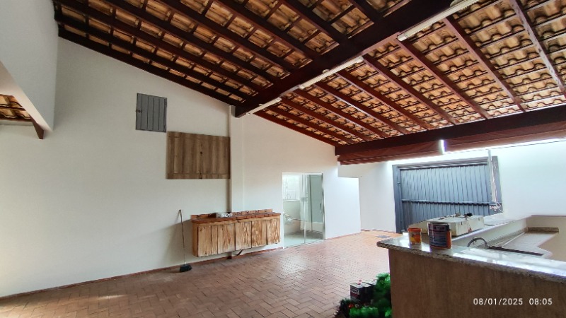 Casa para alugar com 3 quartos, 190m² - Foto 17