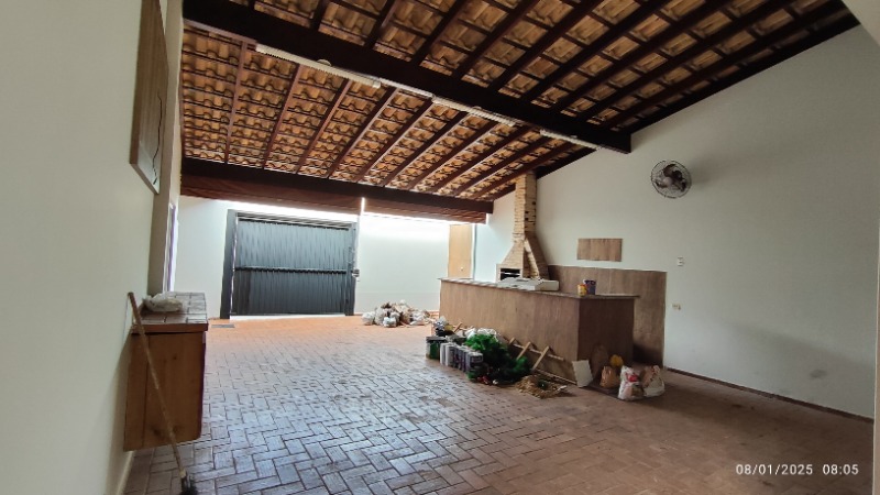 Casa para alugar com 3 quartos, 190m² - Foto 18