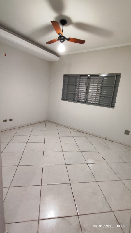 Casa para alugar com 3 quartos, 190m² - Foto 8