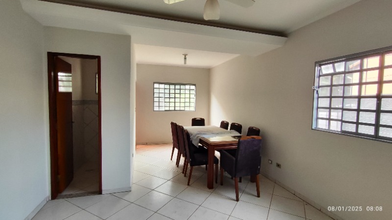 Casa para alugar com 3 quartos, 190m² - Foto 5