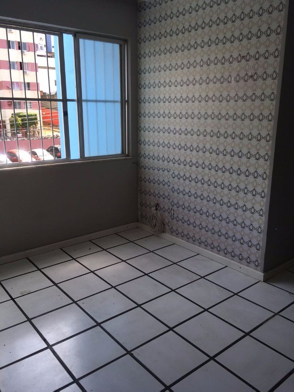 Apartamento à venda com 2 quartos, 65m² - Foto 1