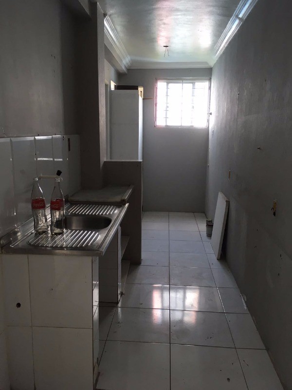 Apartamento à venda com 2 quartos, 65m² - Foto 4