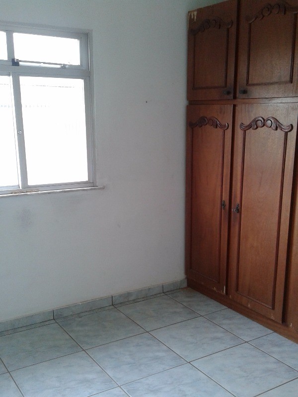 Apartamento à venda com 2 quartos, 60m² - Foto 3