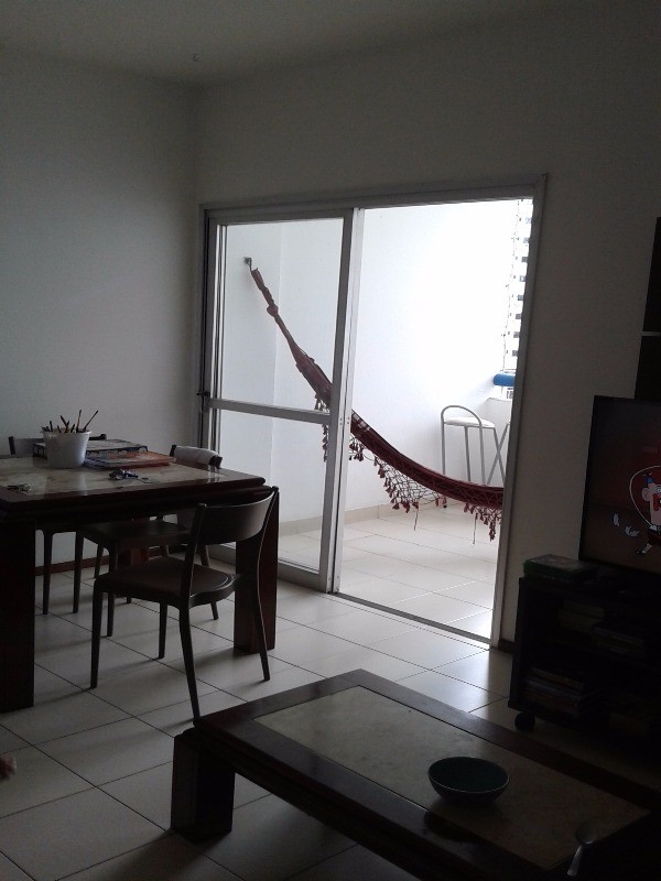 Apartamento à venda com 3 quartos, 80m² - Foto 3