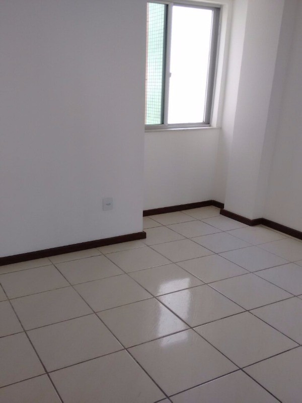 Apartamento à venda com 2 quartos, 60m² - Foto 4