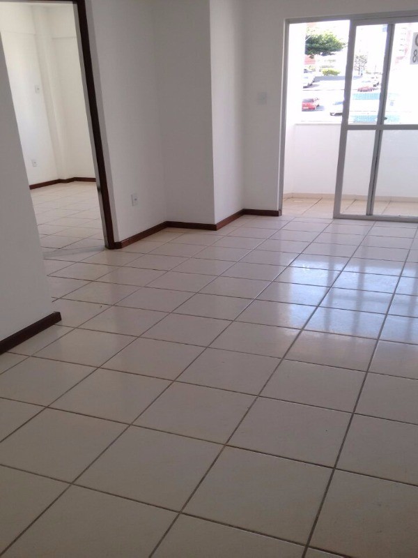 Apartamento à venda com 2 quartos, 60m² - Foto 6