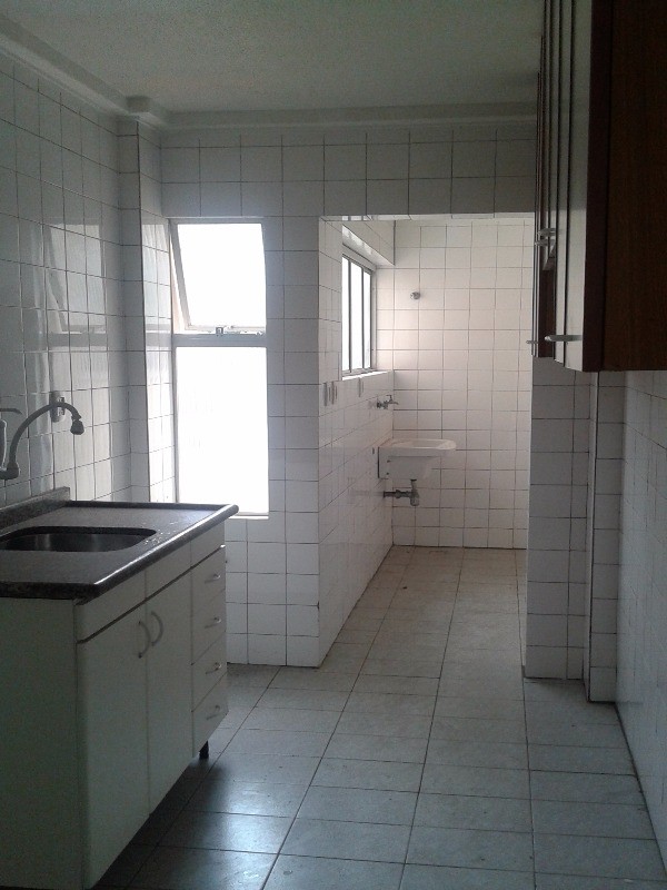 Apartamento à venda com 2 quartos, 80m² - Foto 5