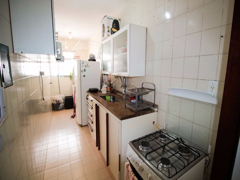 Apartamento à venda com 2 quartos, 65m² - Foto 9