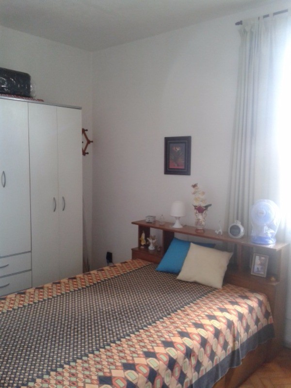 Apartamento à venda com 1 quarto, 45m² - Foto 2