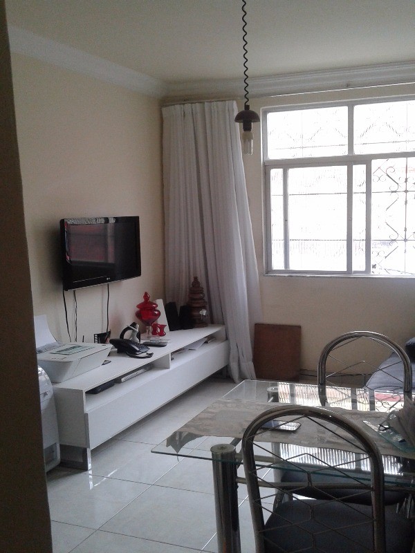 Apartamento à venda com 1 quarto, 45m² - Foto 1