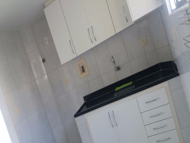 Apartamento à venda com 2 quartos, 60m² - Foto 7