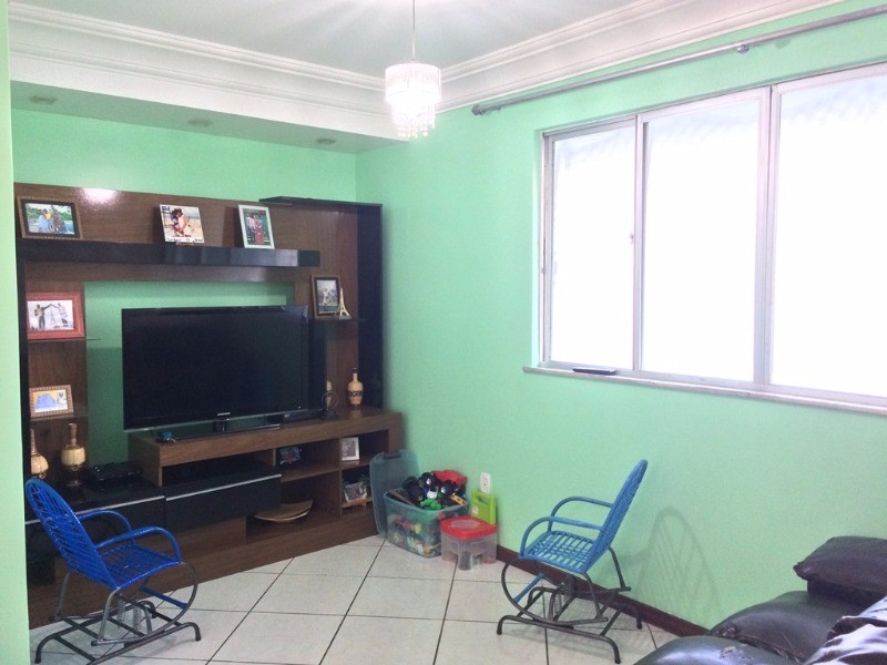 Apartamento à venda com 3 quartos, 70m² - Foto 2