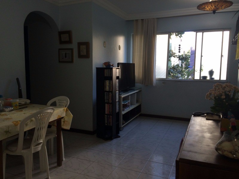 Apartamento à venda com 3 quartos, 75m² - Foto 1