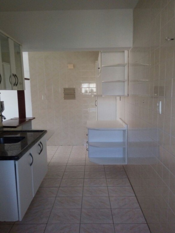 Apartamento à venda com 2 quartos, 60m² - Foto 5