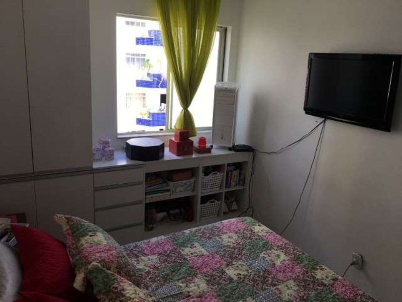 Apartamento à venda com 2 quartos, 70m² - Foto 5